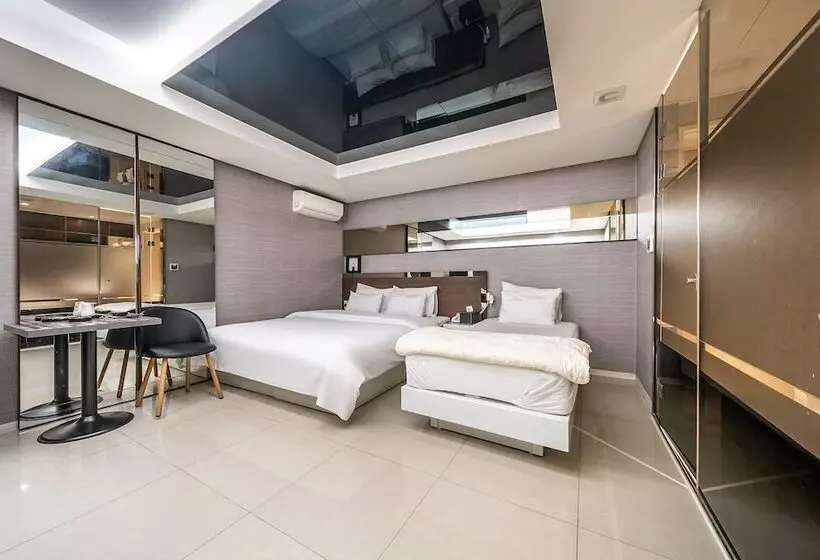 Motel Suwon Java