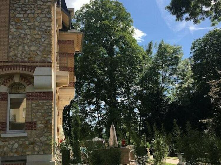 פנסיון Château De La Feuilleraie