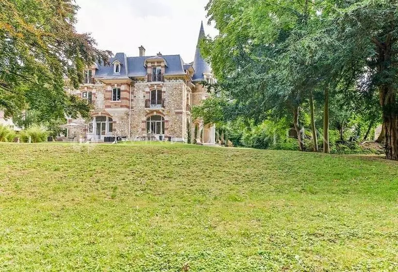 ペンション Château De La Feuilleraie