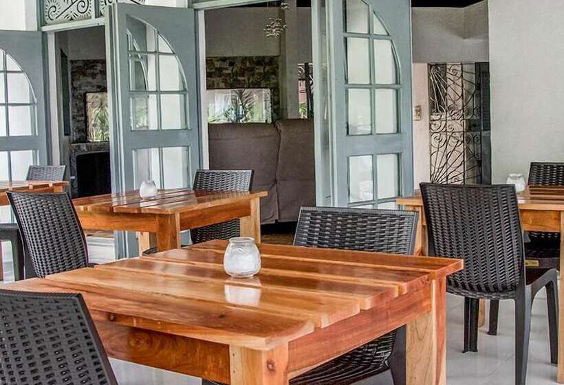 پانسیون High Life Villa