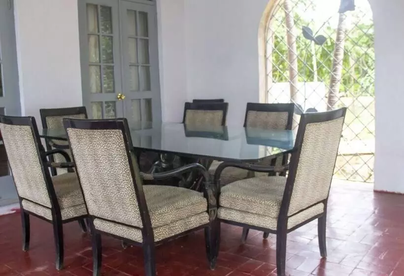 پانسیون High Life Villa