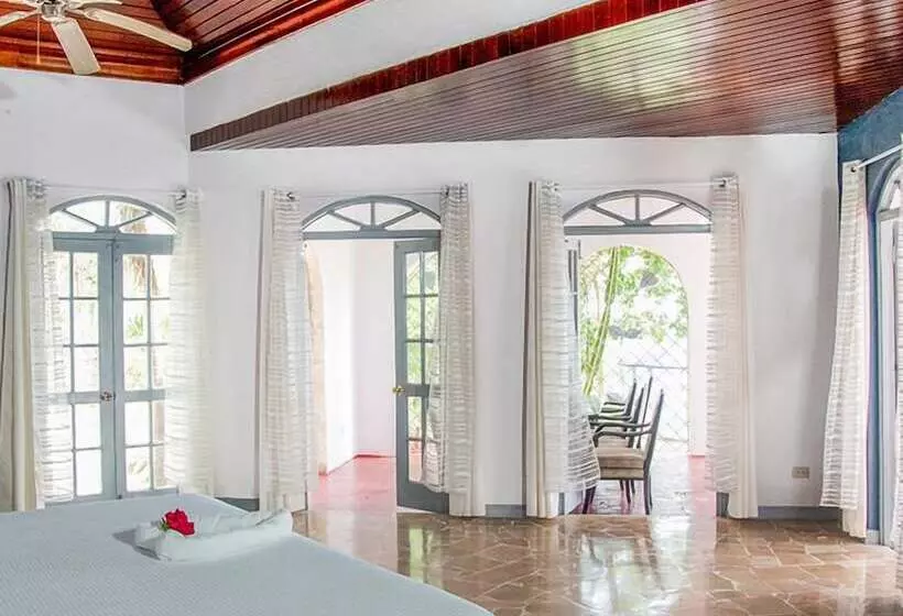 پانسیون High Life Villa