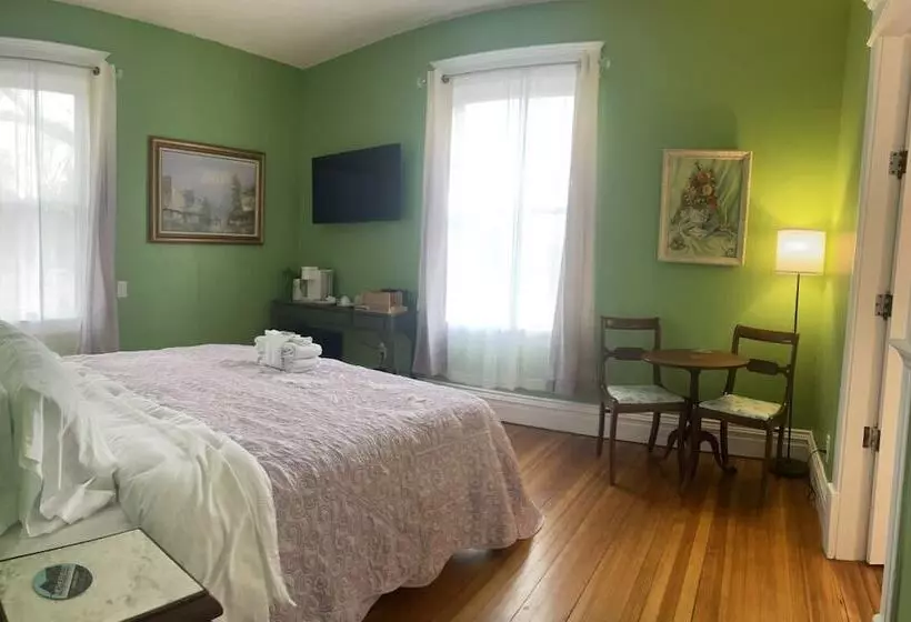 Majatalo Kaskaskia Place