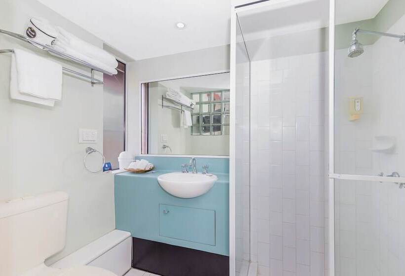 Spring Hill Terraces Motel & Apartments