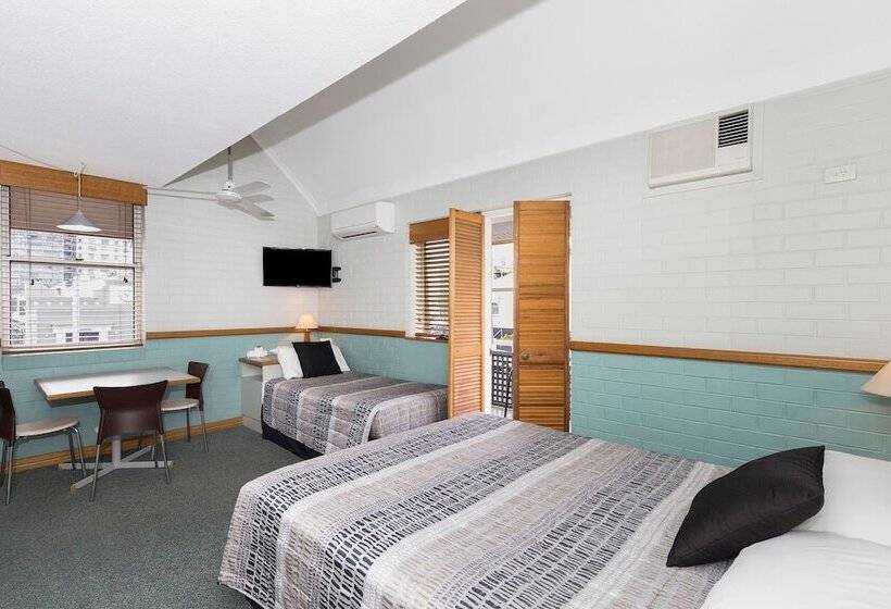 Spring Hill Terraces Motel & Apartments