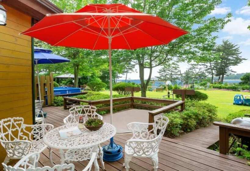 Taean Avec Mont Pension