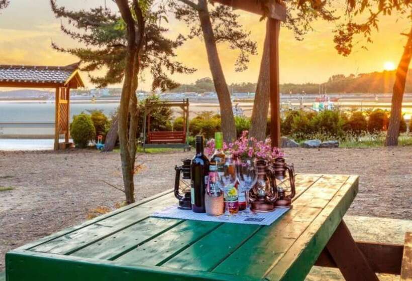 Taean Avec Mont Pension