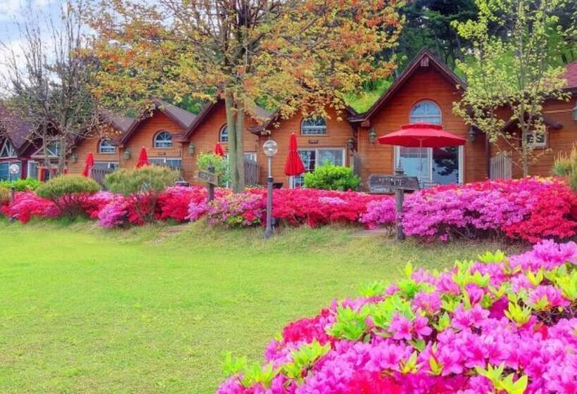 Taean Avec Mont Pension