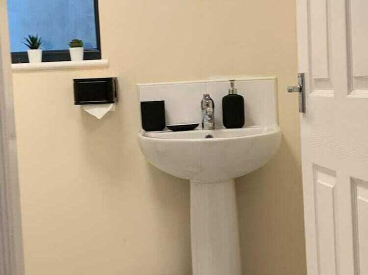 The Old Forge 5 Minutes Away From Motorway