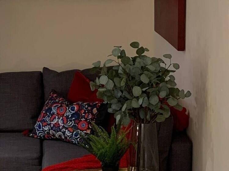 The Old Forge 5 Minutes Away From Motorway