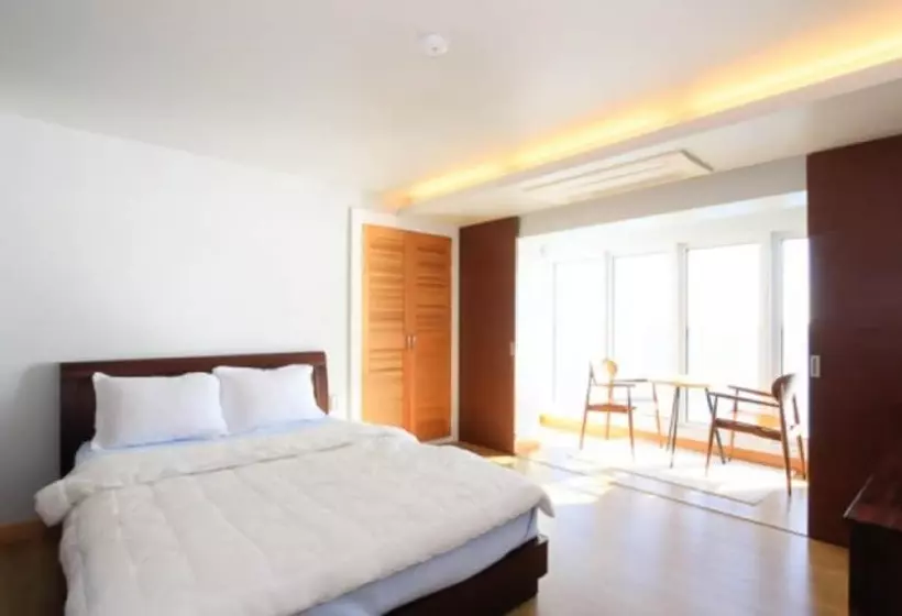 Uljin Firenze Gogung Pension
