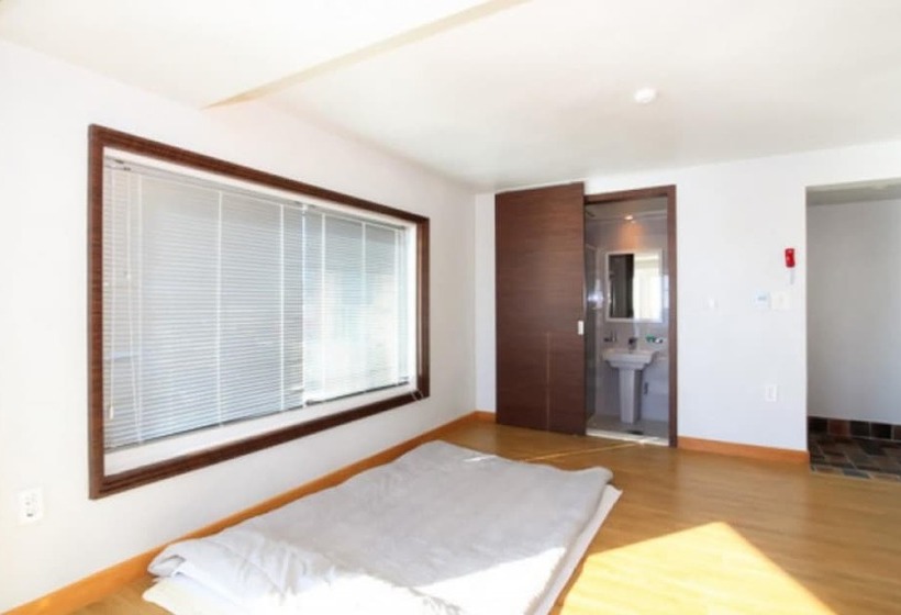 Uljin Firenze Gogung Pension