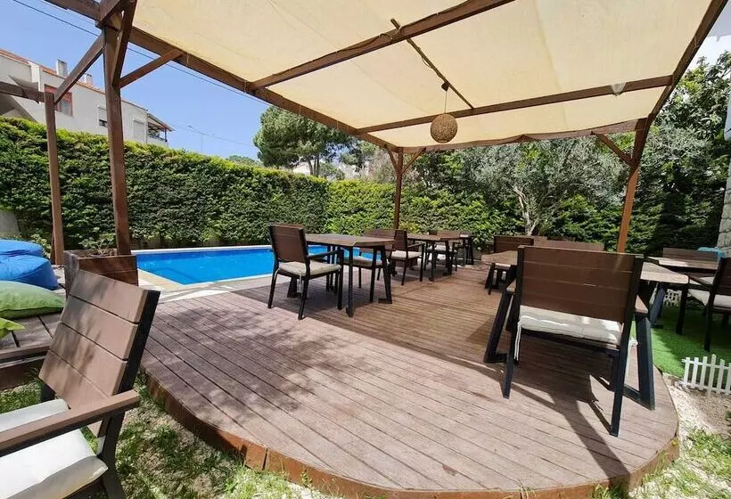 Alaçatı Otel Rebetiko