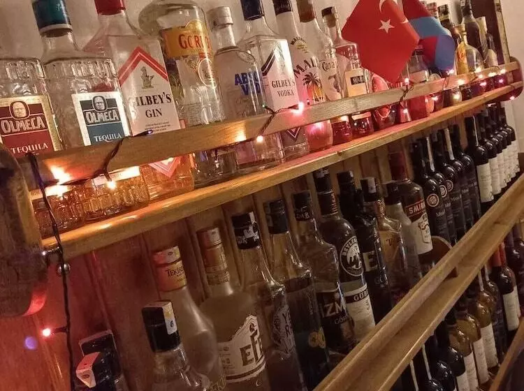 Alaçatı Otel Rebetiko