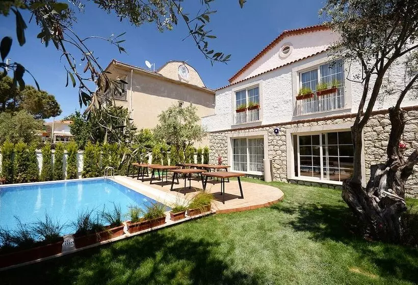 Alaçatı Otel Rebetiko