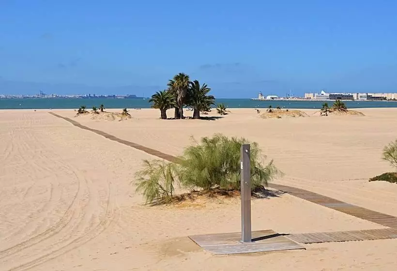 ベッドアンドブレックファースト Portus Gaditanus Sxviii Patio Andaluz