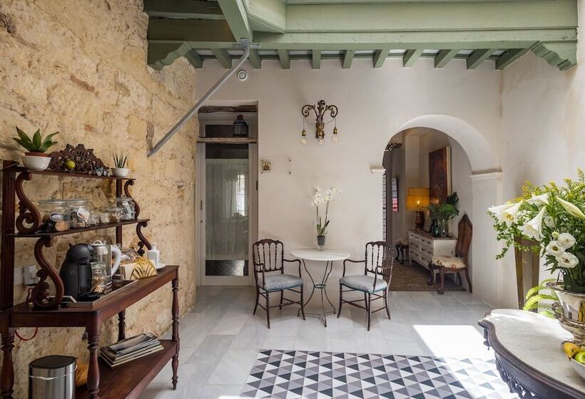 مبيت وإفطار Portus Gaditanus Sxviii Patio Andaluz