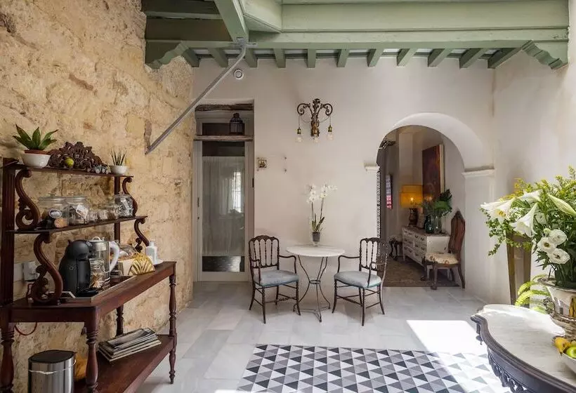 ベッドアンドブレックファースト Portus Gaditanus Sxviii Patio Andaluz