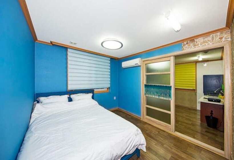 Boryeong Haebaragi Pension