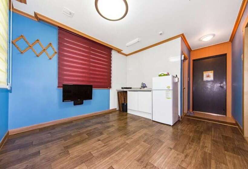 Boryeong Haebaragi Pension