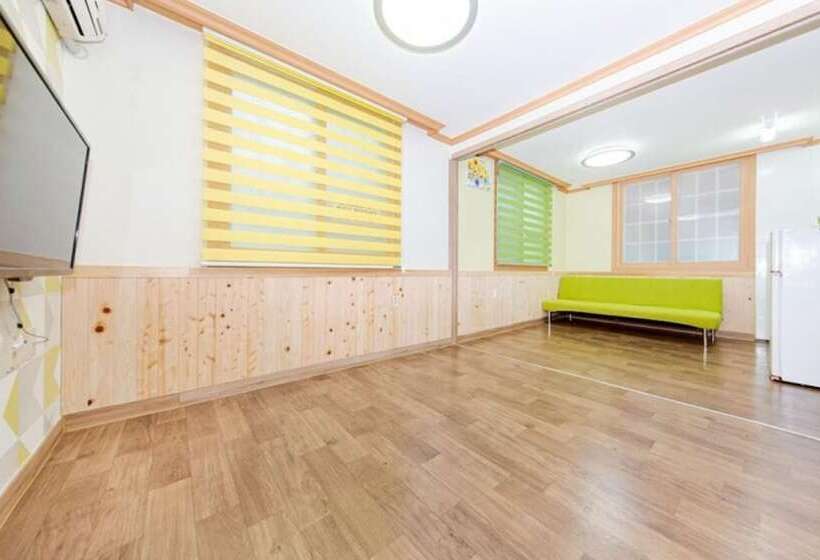 Boryeong Haebaragi Pension