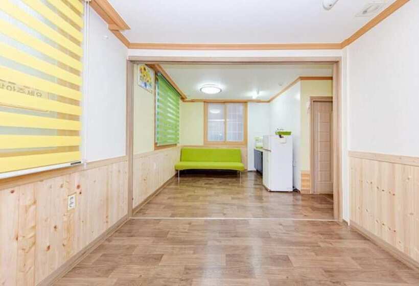 Boryeong Haebaragi Pension