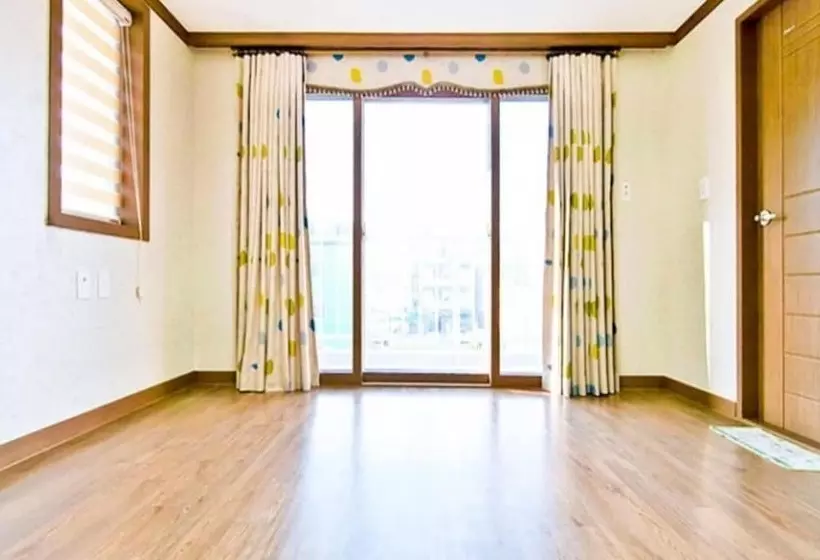 Boryeong Nolleowa Pension