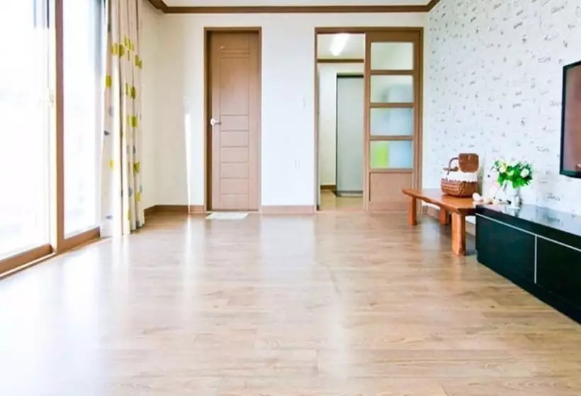 Boryeong Nolleowa Pension