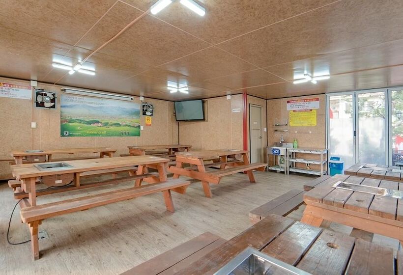 Daecheon Swiss Chalet Spa Pension