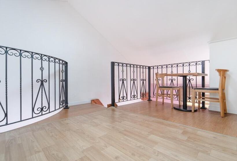 Daecheon Swiss Chalet Spa Pension