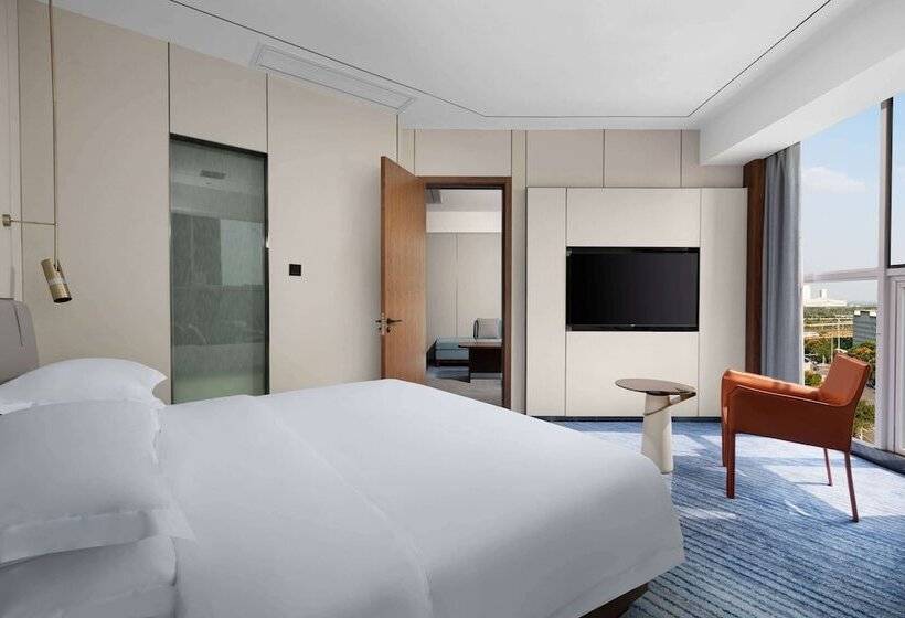 Days Hotel By Wyndham Changsha South