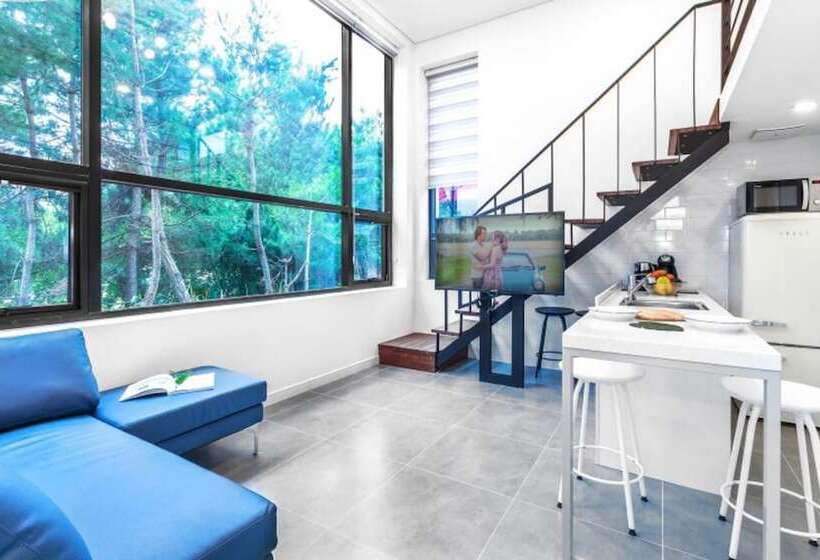 펜션 Gangleung Laimbichipensyeon