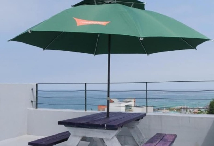 펜션 Gangleung Laimbichipensyeon