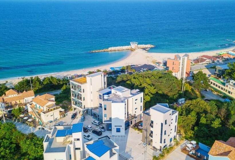 펜션 Gangleung Laimbichipensyeon