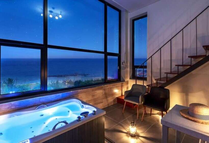 펜션 Gangleung Laimbichipensyeon