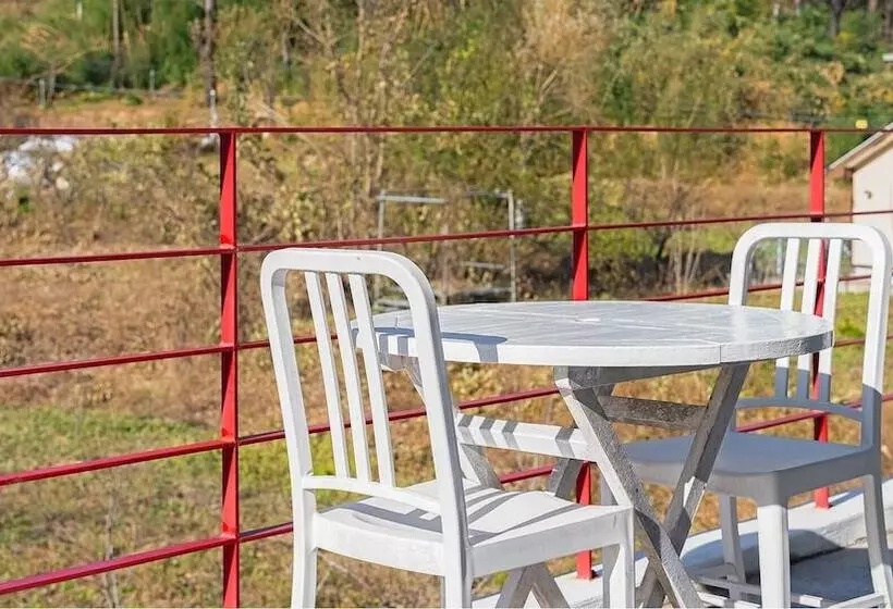 Gangneung Lacblanc Pension