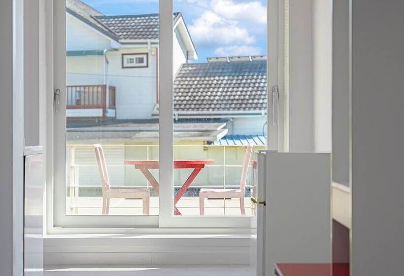 Gangneung Lacblanc Pension