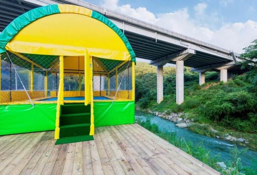 Gapyeong 4u Poolvilla & Spa Pension