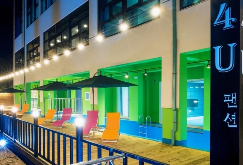 Gapyeong 4u Poolvilla & Spa Pension