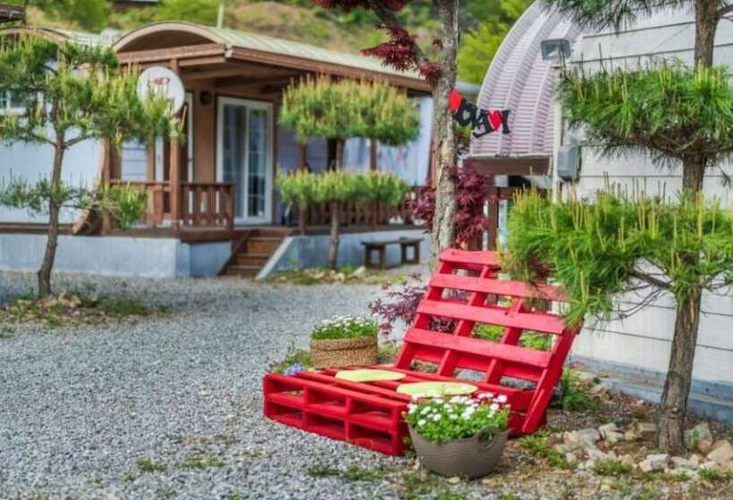 Gapyeong Petit Cabin Pension