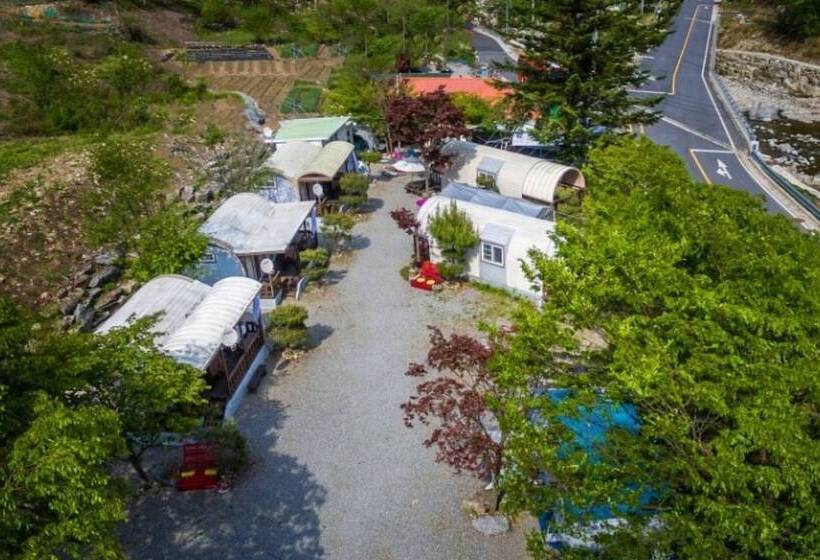 Gapyeong Petit Cabin Pension