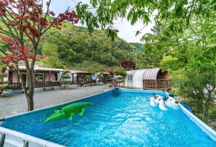 Gapyeong Petit Cabin Pension