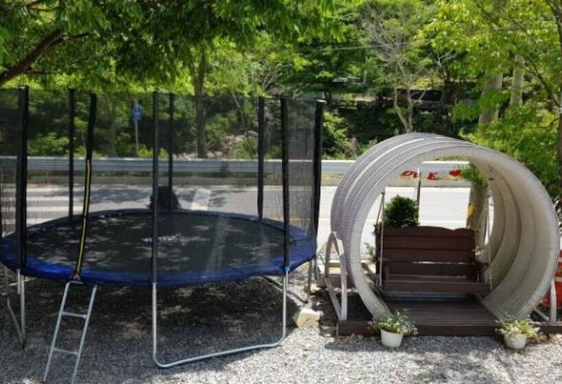 Gapyeong Petit Cabin Pension