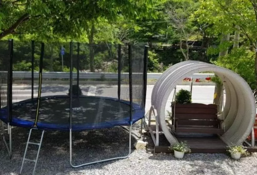 Gapyeong Petit Cabin Pension
