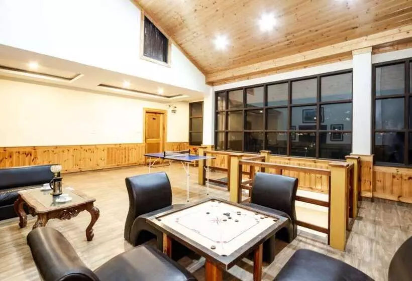 Goroomgo Hotel Hillside View Manali
