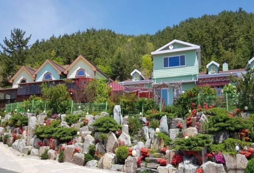 Goseong Family Pension