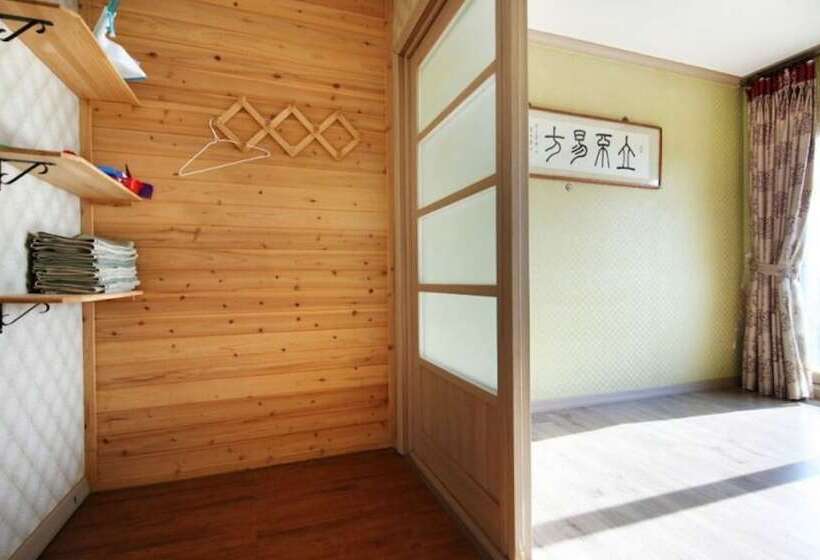 Goseong Family Pension