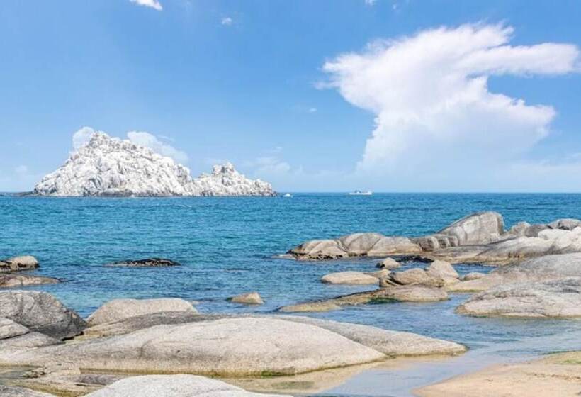 Goseong Jajackdo Aroma Pension