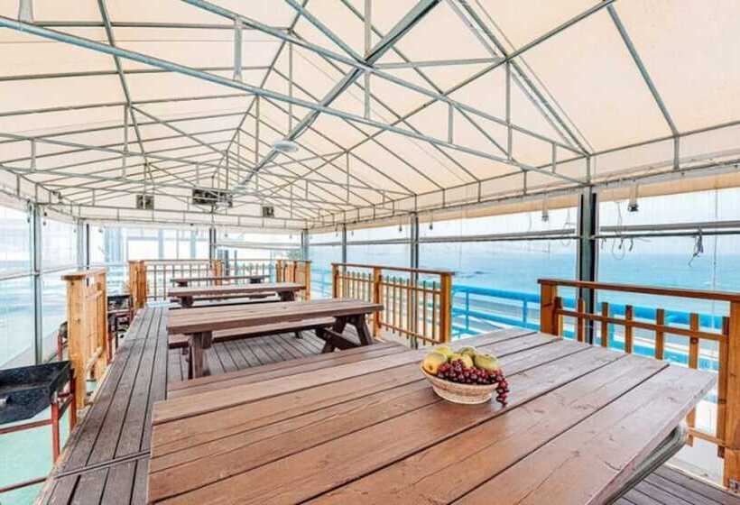 Goseong Jajackdo Aroma Pension