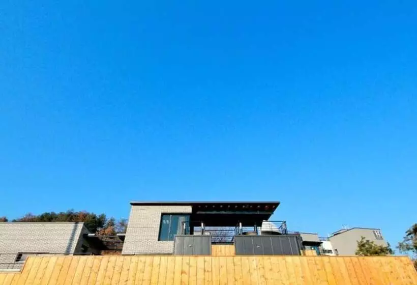 Gwangju K401 Pension